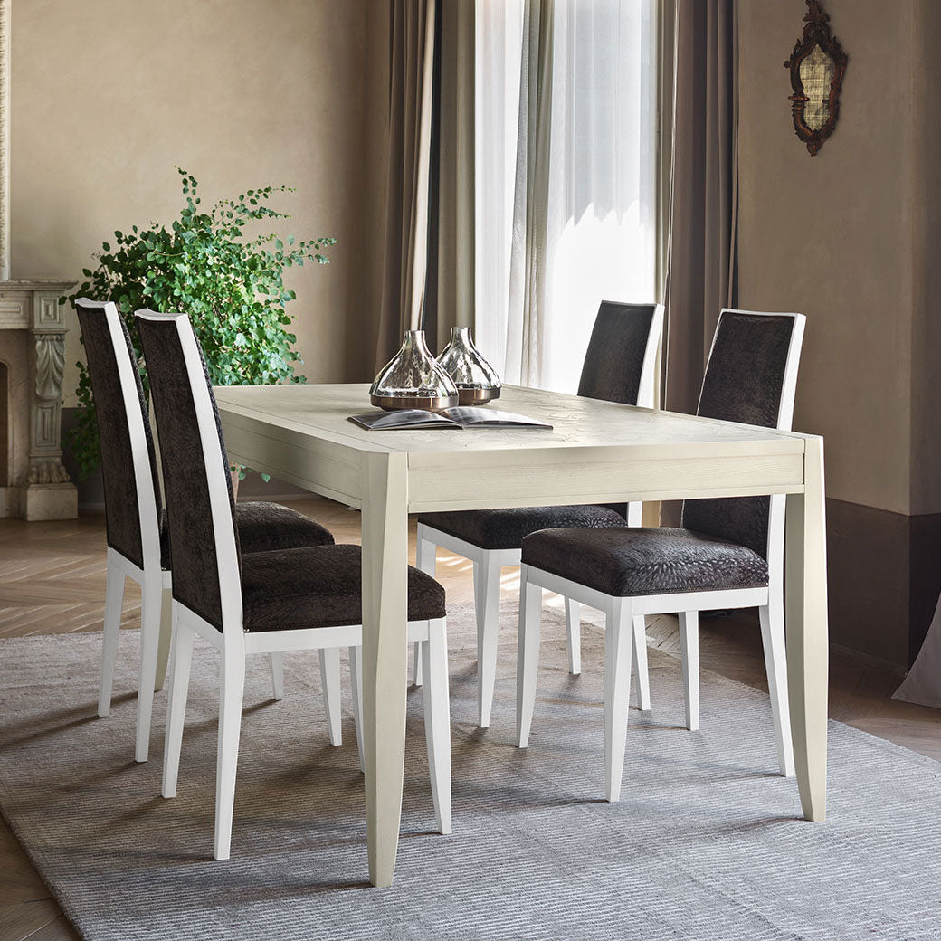 Laurel Rectangular Extendable Dining Table